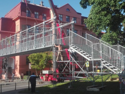 MĚLNÍK - PŘECHODOVÁ LÁVKA Z LEŠENÍ LAYHER ALLROUND